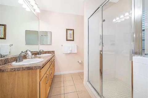 Condo in Kissimmee, Florida, 2 bedrooms  № 1838400 - photo 12