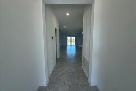 Villa ou maison à louer à Winter Haven, Floride: 4 chambres, 194.44 m2 № 2104584 - photo 8