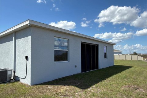 Villa ou maison à louer à Winter Haven, Floride: 4 chambres, 194.44 m2 № 2104584 - photo 6