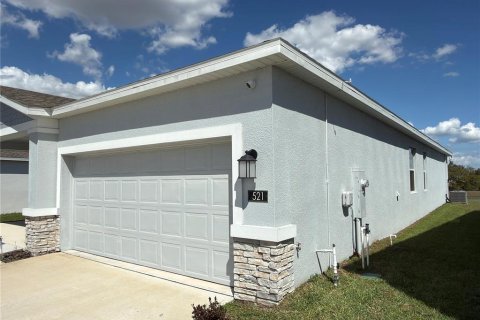 Villa ou maison à louer à Winter Haven, Floride: 4 chambres, 194.44 m2 № 2104584 - photo 5