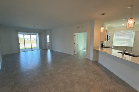 Villa ou maison à louer à Winter Haven, Floride: 4 chambres, 194.44 m2 № 2104584 - photo 13