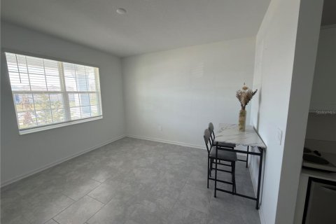 Villa ou maison à louer à Winter Haven, Floride: 4 chambres, 194.44 m2 № 2104584 - photo 18
