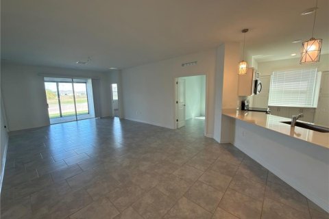 Villa ou maison à louer à Winter Haven, Floride: 4 chambres, 194.44 m2 № 2104584 - photo 12