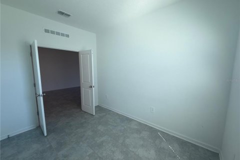 Villa ou maison à louer à Winter Haven, Floride: 4 chambres, 194.44 m2 № 2104584 - photo 14