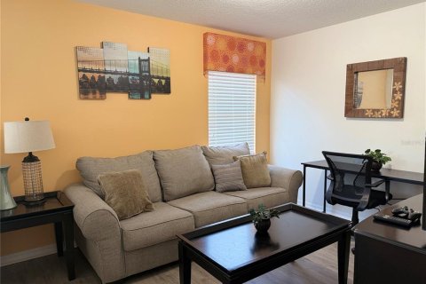 House in Kissimmee, Florida 6 bedrooms, 267 sq.m. № 1757044 - photo 4