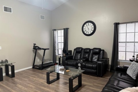 House in Wellington, Florida 3 bedrooms, 161.74 sq.m. № 2249816 - photo 2