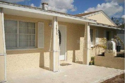 House in Tampa, Florida 2 bedrooms, 135.82 sq.m. № 2113614