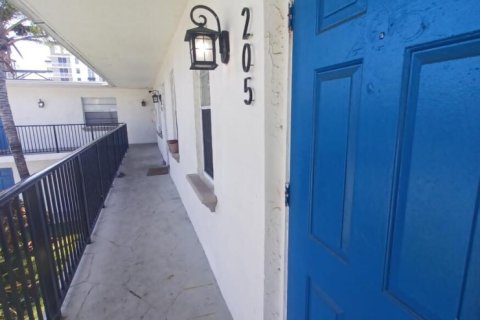 Appartement à louer à Fort Lauderdale, Floride: 2 chambres, 67.35 m2 № 2289137 - photo 2