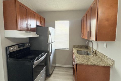 Appartement à louer à Fort Lauderdale, Floride: 2 chambres, 67.35 m2 № 2289137 - photo 3