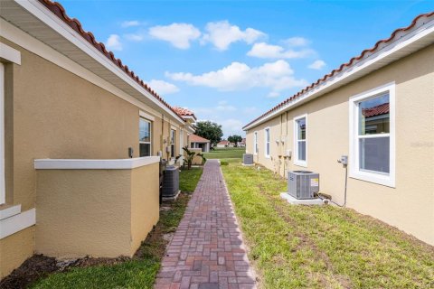 Casa en venta en Kissimmee, Florida, 3 dormitorios, 98.1 m2 № 1906336 - foto 4