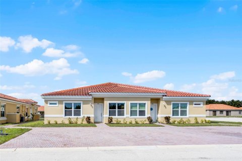 Casa en venta en Kissimmee, Florida, 3 dormitorios, 98.1 m2 № 1906336 - foto 3