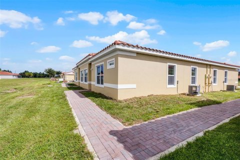 Casa en venta en Kissimmee, Florida, 3 dormitorios, 98.1 m2 № 1906336 - foto 5