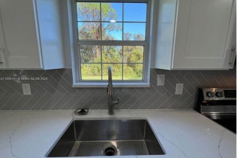 Casa en venta en Lake Placid, Florida, 3 dormitorios № 1945758 - foto 3