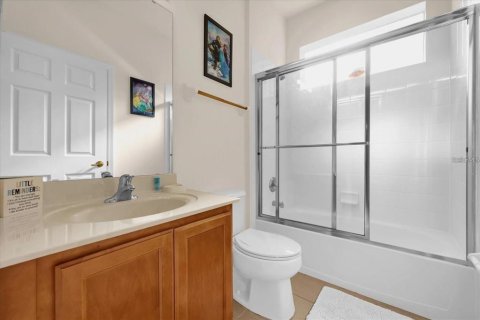 Casa en alquiler en Kissimmee, Florida, 4 dormitorios, 153.01 m2 № 1717202 - foto 26