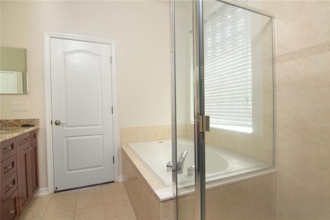 Villa ou maison à louer à Windermere, Floride: 3 chambres, 208.94 m2 № 2388845 - photo 14