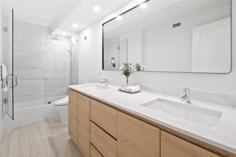 Condo in Key Biscayne, Florida, 2 bedrooms  № 1857100 - photo 5