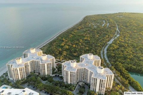 Condo in Key Biscayne, Florida, 2 bedrooms  № 1857100 - photo 19