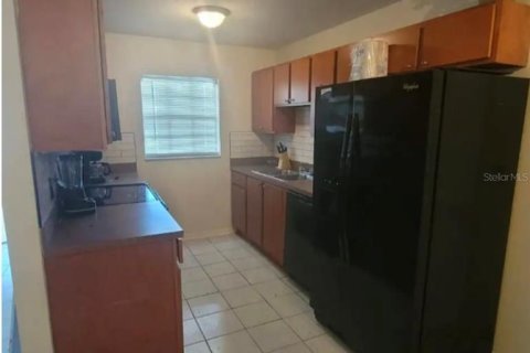 Villa ou maison à louer à Tampa, Floride: 3 chambres, 108.97 m2 № 2399128 - photo 4