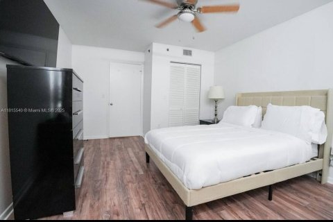 Copropriété à louer à Aventura, Floride: 2 chambres, 109.62 m2 № 1768920 - photo 15
