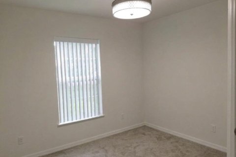 Villa ou maison à louer à St. Lucie, Floride: 4 chambres, 135.27 m2 № 2439158 - photo 21