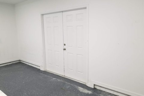 Villa ou maison à louer à St. Lucie, Floride: 4 chambres, 135.27 m2 № 2439158 - photo 25