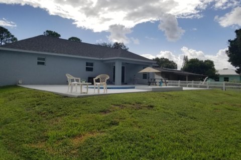 Villa ou maison à louer à St. Lucie, Floride: 4 chambres, 135.27 m2 № 2439158 - photo 27