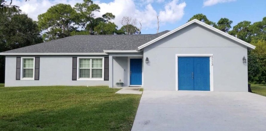Villa ou maison à St. Lucie, Floride 4 chambres, 135.27 m2 № 2439158