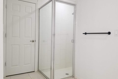 Villa ou maison à louer à St. Lucie, Floride: 4 chambres, 135.27 m2 № 2439158 - photo 19