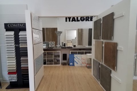 Propiedad comercial en venta en Dania Beach, Florida № 1988322 - foto 8