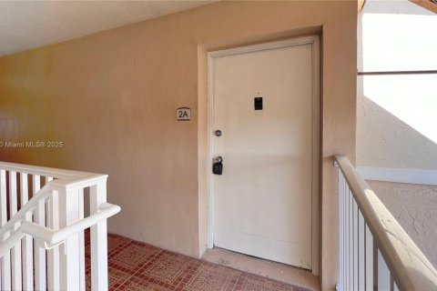 Condo in Doral, Florida, 2 bedrooms  № 1469044 - photo 23