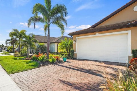 House in Venice, Florida 2 bedrooms, 140.75 sq.m. № 1680069 - photo 2