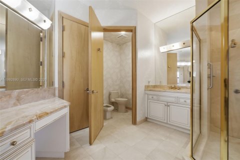 Купить кондоминиум в Бока-Ратон, Флорида 3 спальни, 357.21м2, № 2089960 - фото 22