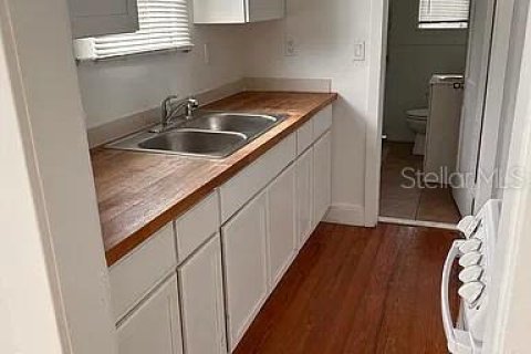 Immobilier commercial à vendre à Orlando, Floride: 6 chambres, 282.79 m2 № 2418830 - photo 6