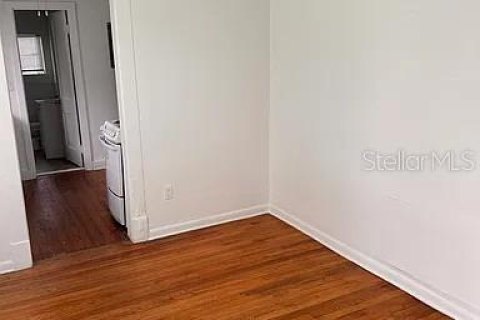 Immobilier commercial à vendre à Orlando, Floride: 6 chambres, 282.79 m2 № 2418830 - photo 5