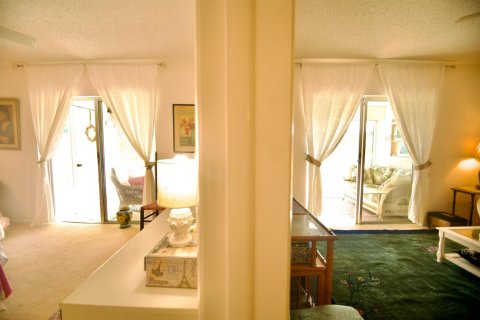 Condo in Jupiter, Florida, 2 bedrooms  № 2182983 - photo 23