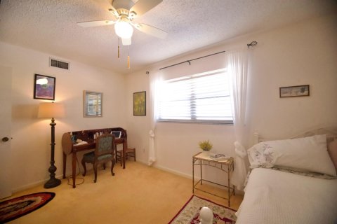 Condo in Jupiter, Florida, 2 bedrooms  № 2182983 - photo 8