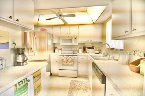 Condo in Jupiter, Florida, 2 bedrooms  № 2182983 - photo 11