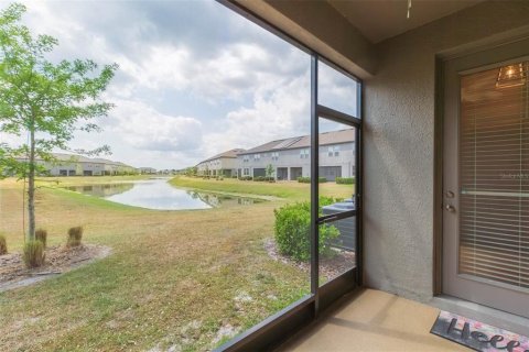 Townhouse in Wesley Chapel, Florida 3 bedrooms, 148.36 sq.m. № 1204437 - photo 15