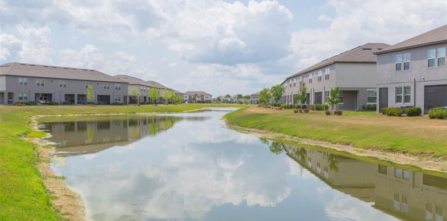 Townhouse in Wesley Chapel, Florida 3 bedrooms, 148.36 sq.m. № 1204437