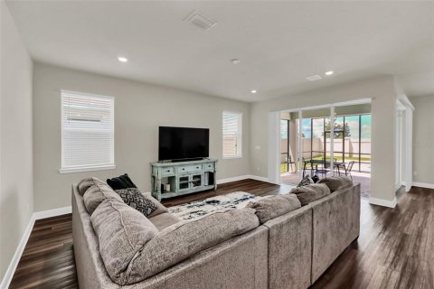 Villa ou maison à louer à Kissimmee, Floride: 4 chambres, 189.61 m2 № 2212837 - photo 3
