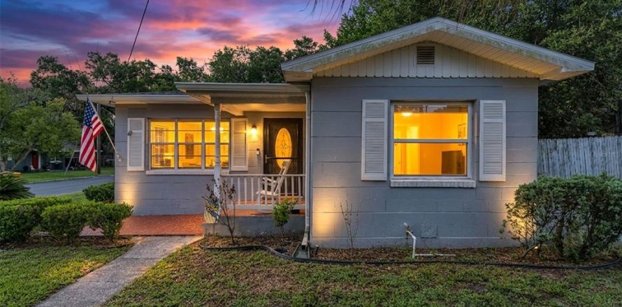 Casa en Lakeland, Florida 4 dormitorios, 111.58 m2 № 2147816