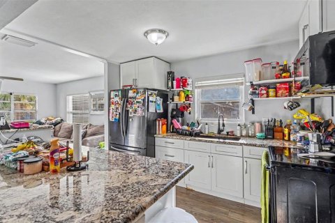 Casa en venta en Lakeland, Florida, 4 dormitorios, 111.58 m2 № 2147816 - foto 12