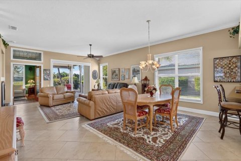 House in Bradenton, Florida 2 bedrooms, 190.54 sq.m. № 2236083 - photo 21