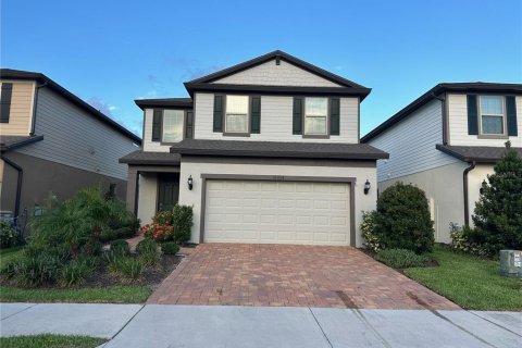 House in Land O' Lakes, Florida 4 bedrooms, 172.15 sq.m. № 1908341 - photo 1
