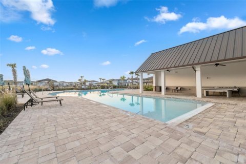 House in Land O' Lakes, Florida 4 bedrooms, 172.15 sq.m. № 1908341 - photo 28