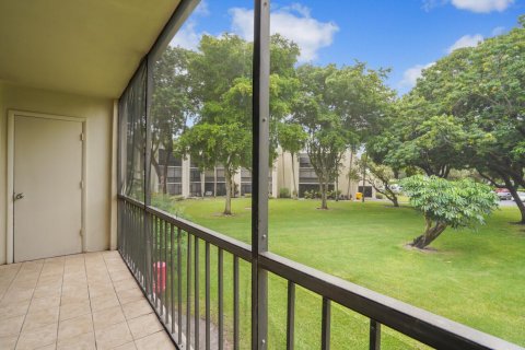 Condo in Delray Beach, Florida, 2 bedrooms  № 2081458 - photo 20
