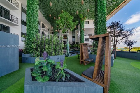 Condo in Pompano Beach, Florida, 1 bedroom  № 1759178 - photo 19