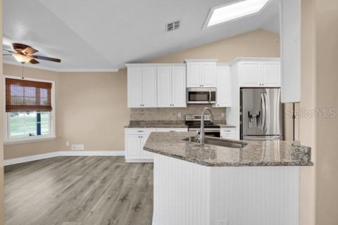Casa en venta en Clermont, Florida, 3 dormitorios, 146.14 m2 № 2111998 - foto 11