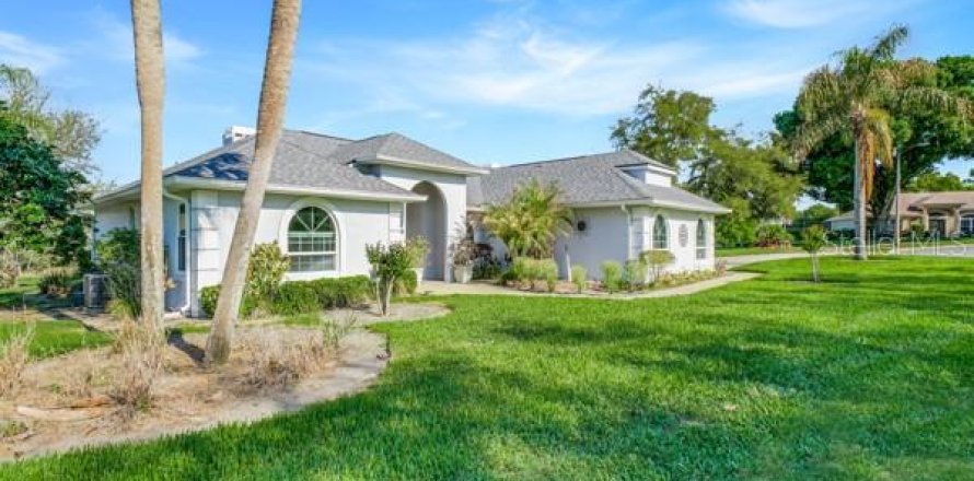 Casa en Clermont, Florida 3 dormitorios, 146.14 m2 № 2111998