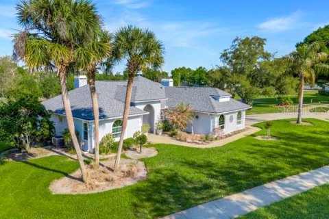 Casa en venta en Clermont, Florida, 3 dormitorios, 146.14 m2 № 2111998 - foto 2